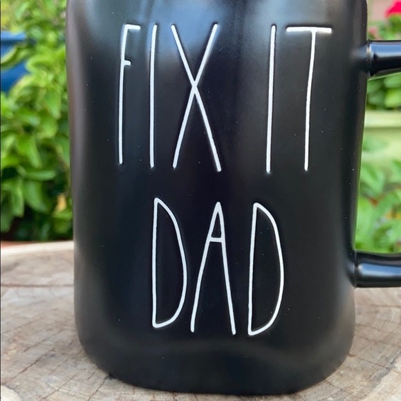 🔨 NEW Rae Dunn “FIX IT DAD” Coffee / Tea Mug 👨 - Picture 2 of 6